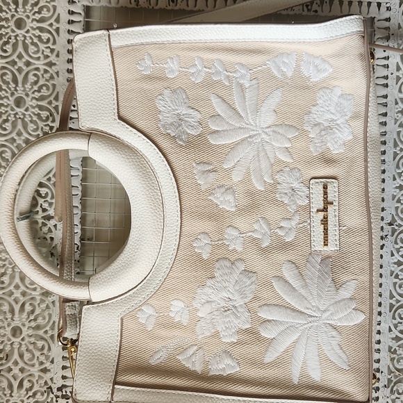 NWOT Nanette Lepore Floral Vegan Leather Purse - Picture 2 of 13